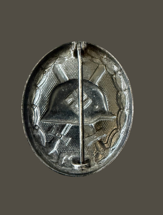 WW2 German Black Wound Badge (Verwundetenabzeichen) Magnetic Steel Example