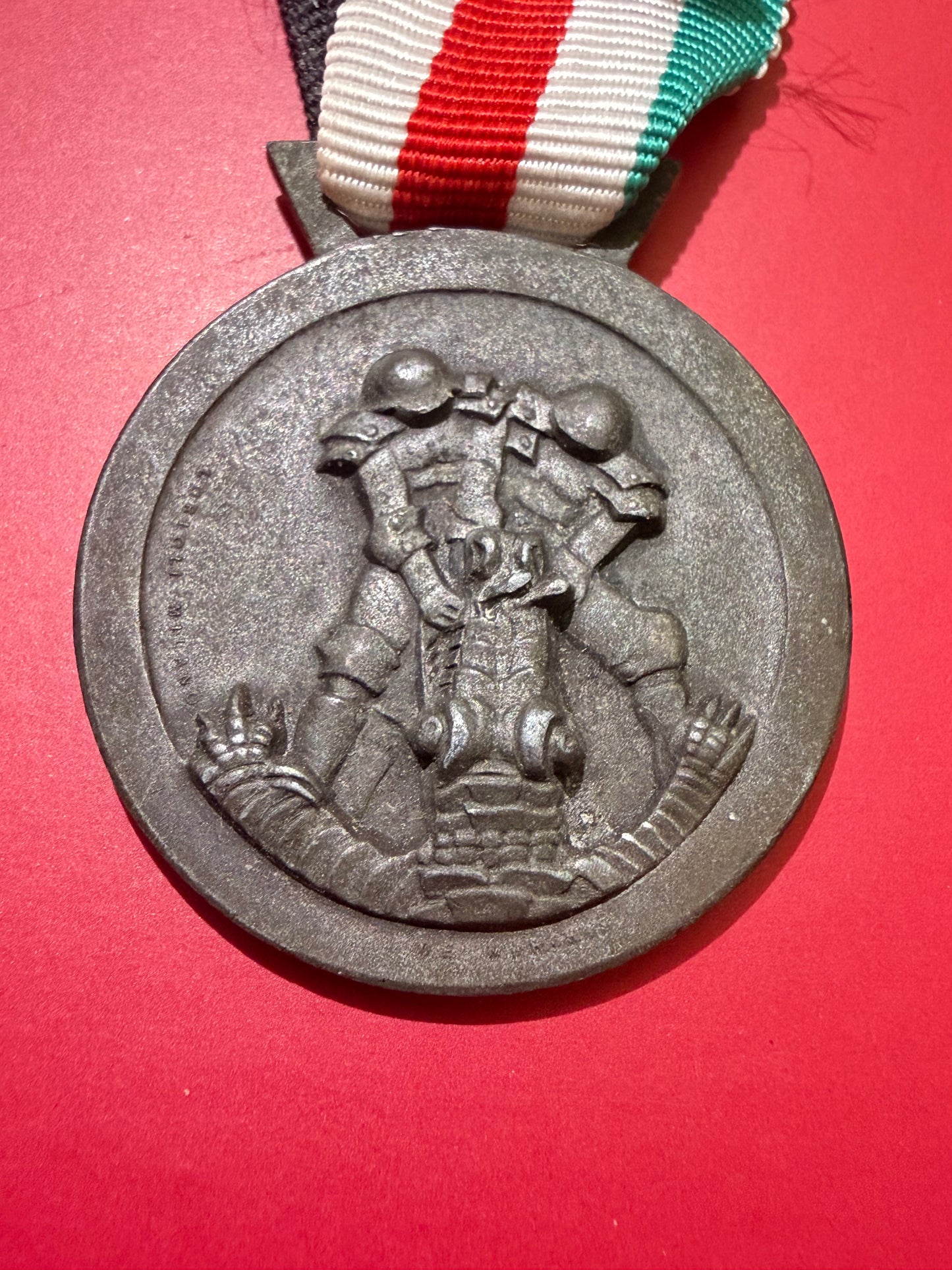 Original WW2 Italo-German Africa Campaign Medal (Bronze) With Ribbon